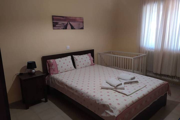 Gîte pour 8 personnes, avec jardin et balcon dans Ormos Panagias - 4