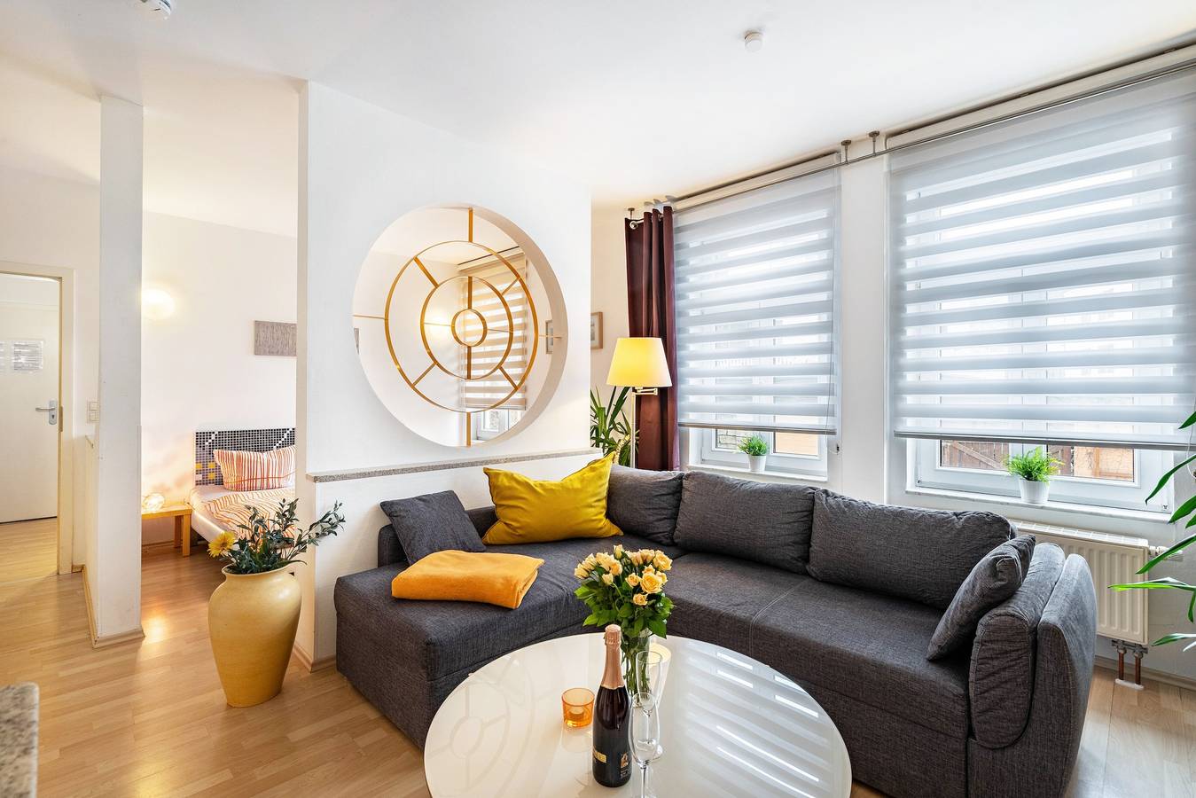 Ganze Wohnung, Ferienwohnung 'City Apart Dresden - 3' mit Wi-Fi in Dresden-Neustadt, Dresden