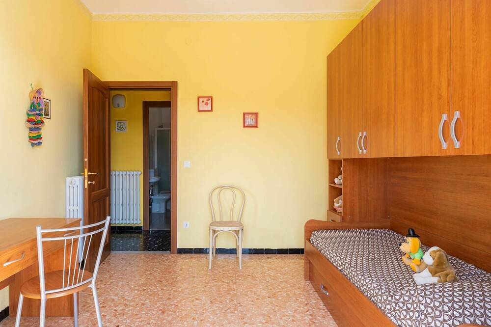 Ganze Wohnung, Gemütliche Wohnung für 5 Gäste mit  W-Lan, Tv, Terrasse und Panoramablick in Pietrabruna, Riviera di Ponente