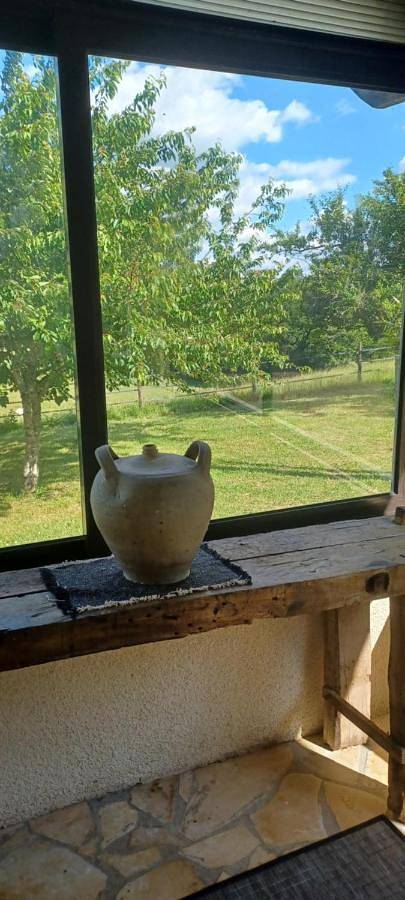 Location de vacances pour 6 personnes, avec vue et jardin à Eyliac - 4