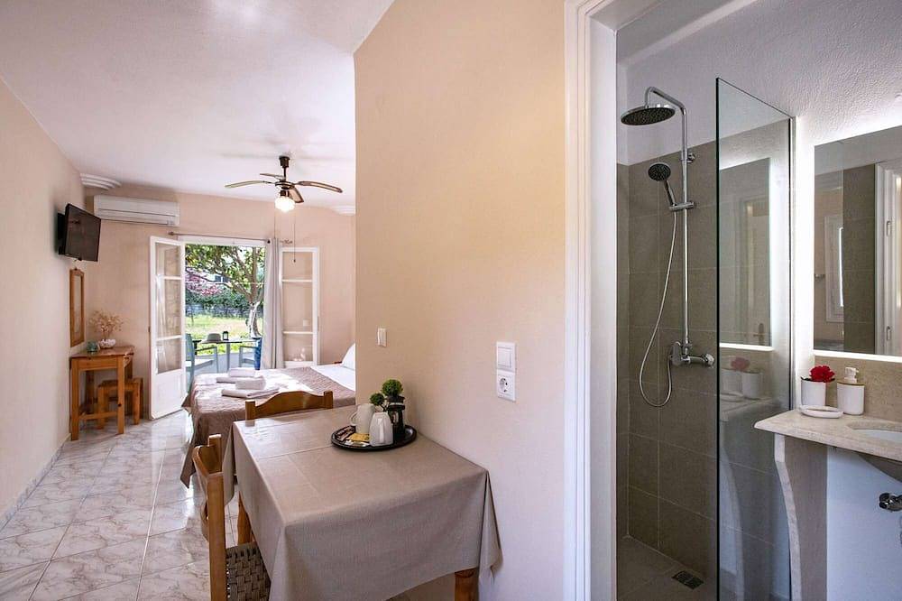 Entire apartment, Damaskis Studios Kassiopi in Kassiopi, Corfu