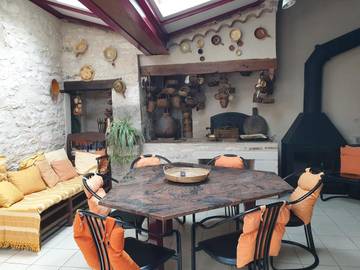 Gîte pour 7 personnes, avec terrasse à Lalbenque
