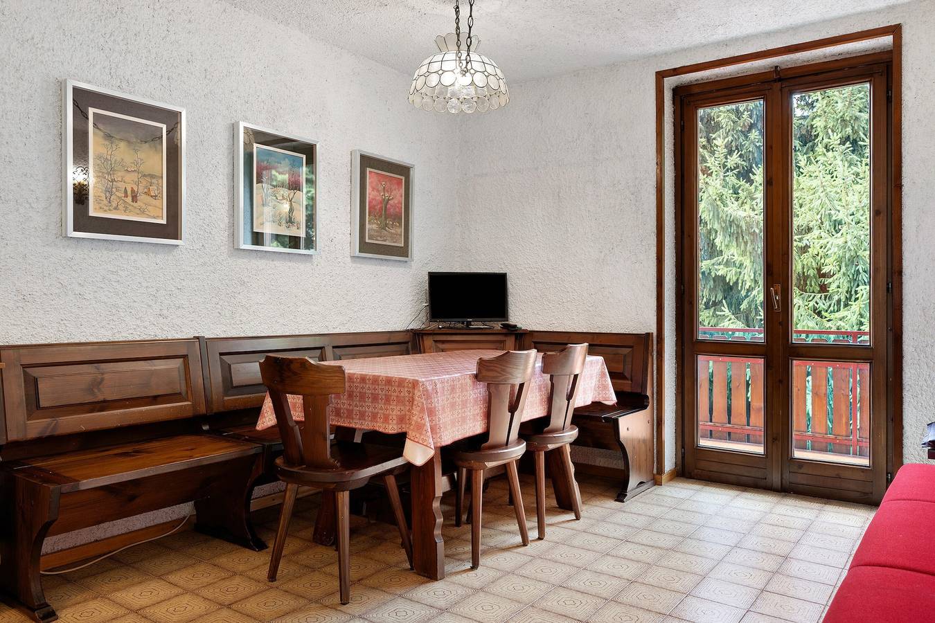 Ganze Wohnung, Apartment „Dolomiti Pinzolo“ mit Bergblick, Gemeinschaftsgarten und Wlan in Pinzolo, Comune di Pinzolo