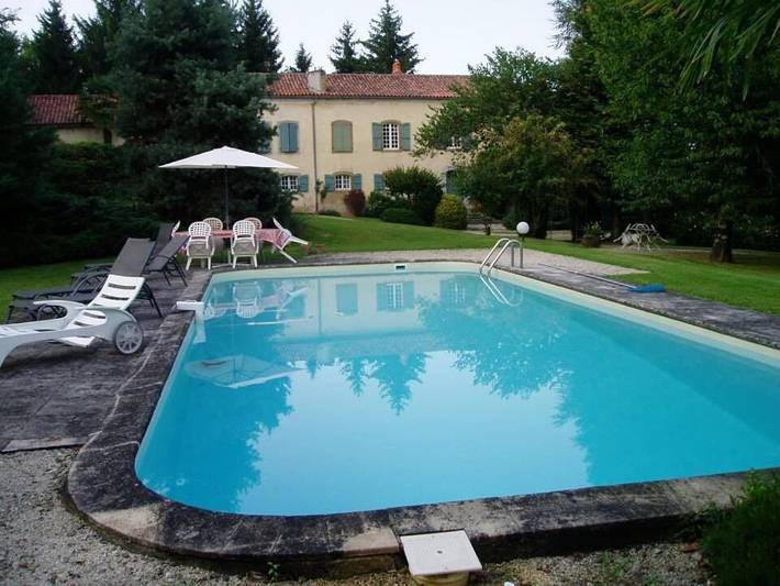 Villa pour 12 personnes, avec vue ainsi que piscine et jardin dans les Hautes-Pyrénées