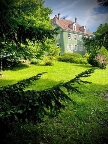 Gîte pour 2 personnes, avec terrasse ainsi que sauna et vue dans Parc De Wesserling Ecomusee Textile Husseren Wesserling