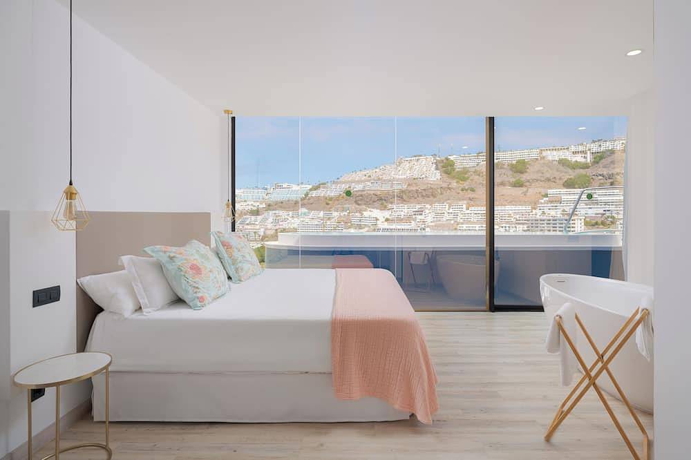 Luxury apartment with terrace, private swimming pool and views in Puerto Rico (Gran Canaria), South Gran Canaria