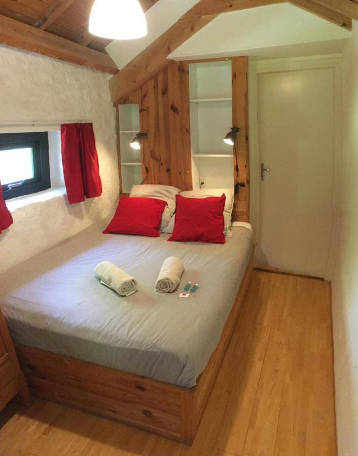 Location de vacances pour 6 personnes, avec jardin et piscine à Lafarre - 4