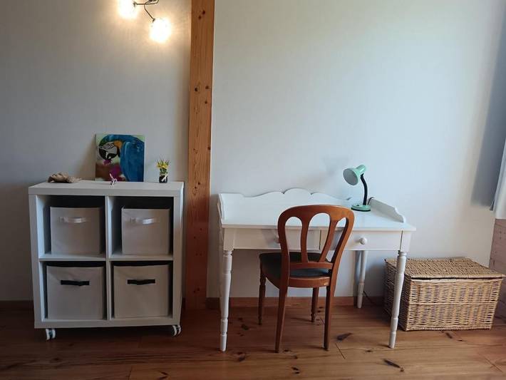 Gîte pour 2 personnes, avec jardin ainsi que vue et terrasse dans Arlay - 3