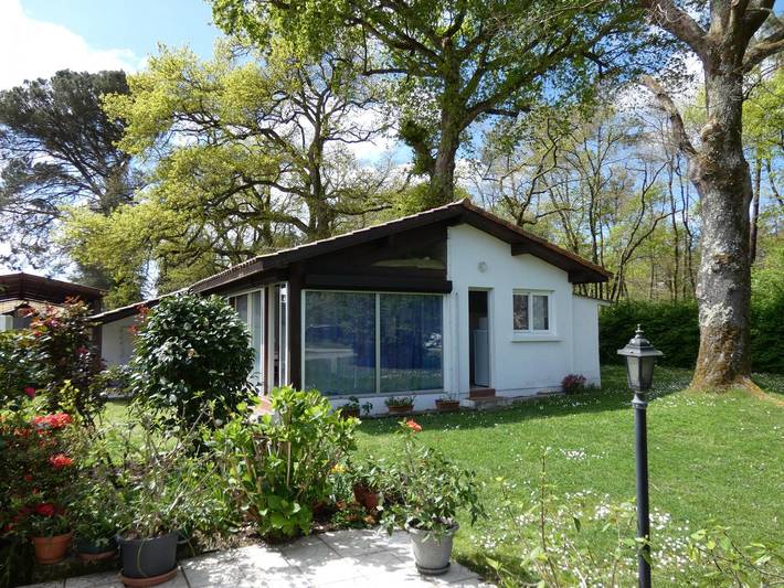 Gîte pour 4 personnes, avec terrasse ainsi que jardin et vue - 1
