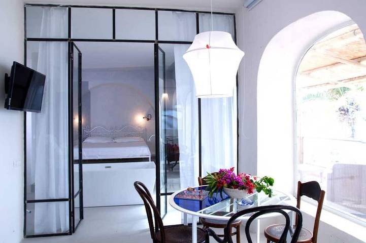 Appartement entier, Ermitage de Montevergine: Galatée, la Plus Panoramique Avec Terrasse Privée in Forio, Ischia