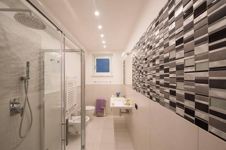 Appartement entier, Stylish Apartment Close to beach - Al Corso 8 by Amalfivacation.It in Minori, Sorrento Coast