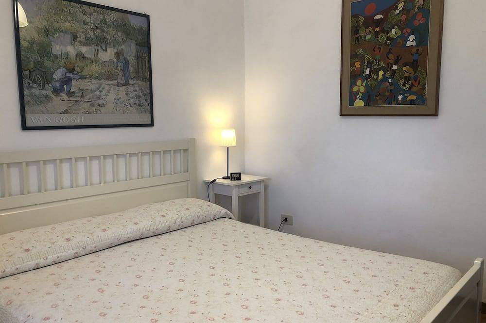 Hel lejlighed, Quiet, in the roman countryside, at the gates of the city with pool and Wifi. in Rom, Rom Provinsen