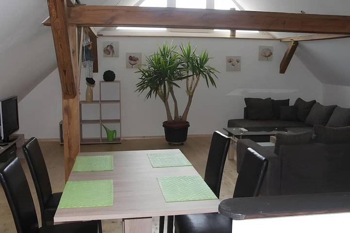Ferienwohnung für 4 Personen, mit Terrasse und Garten - 1