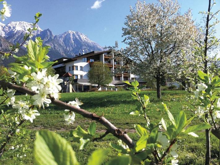 Maison d’hôte pour 4 personnes, avec Balcon et Terrasse ainsi que Jardin et Sauna à Absam