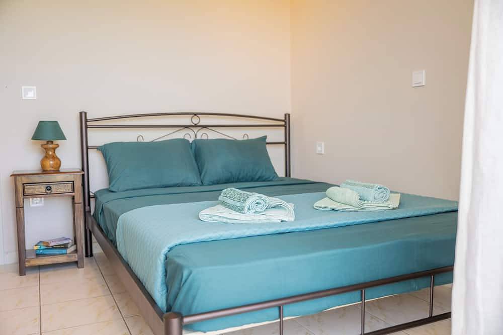 Entire apartment, Apaggio di Argostoli Ιι private parking & sea view in Lassi, Argostoli