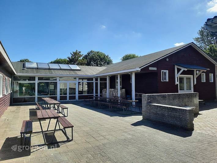 Ferienhaus für 70 Personen, mit Balkon/Terrasse und Terrasse in Ellemeet