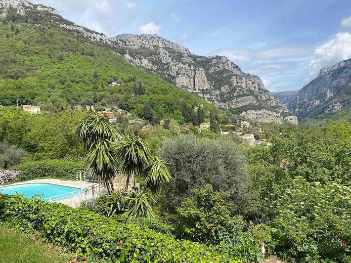 Appartement de vacances pour 4 personnes, avec jardin ainsi que piscine et vue, animaux acceptés