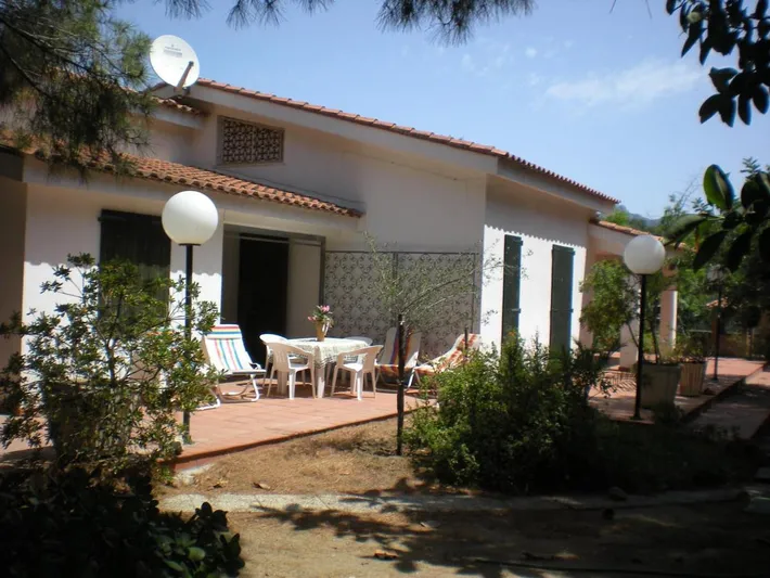 Casa de vacaciones para 5 personas, con terraza y jardín - 1
