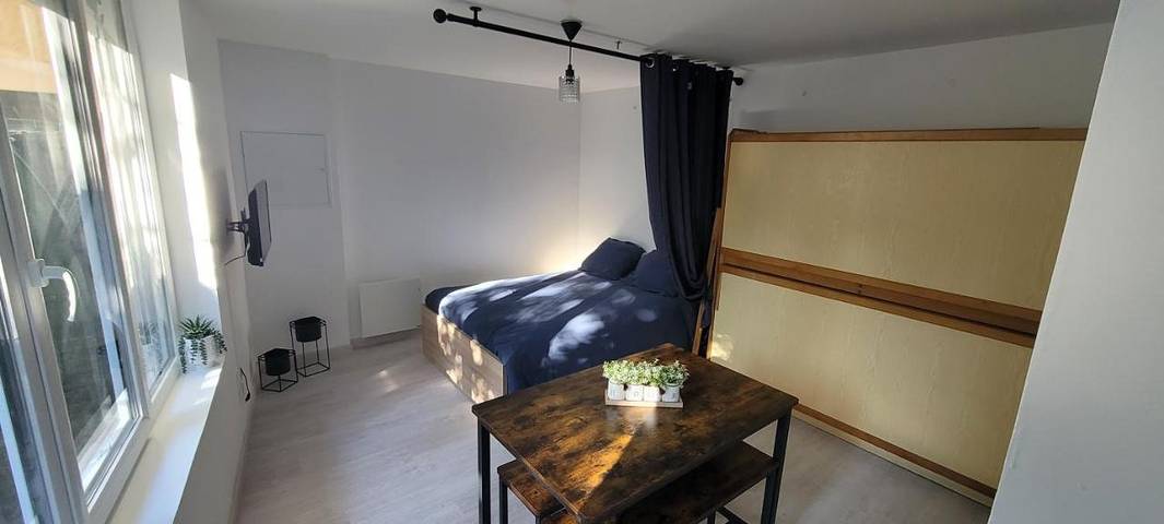 Gîte pour 4 personnes, avec jardin à Saint-Julien-l'Ars - 3