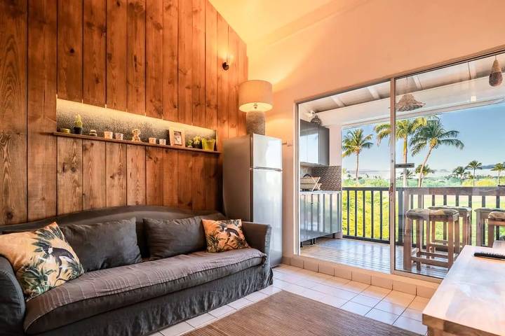 Gîte pour 4 personnes, avec piscine et terrasse dans Golf international de Saint François - 2