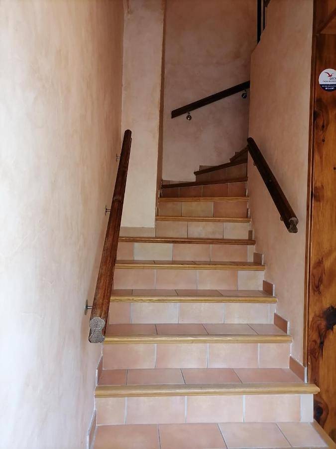 Gîte pour 4 personnes, avec terrasse, adapté aux familles à Le Malzieu-Ville - 2