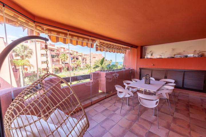 Holiday apartment for 4 people, with pool and children pool as well as terrace and ocean view - 1