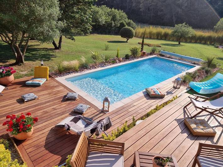Maison de vacances pour 2 personnes, avec Jacuzzi et Terrasse ainsi que Jardin et Piscine à Aubagne