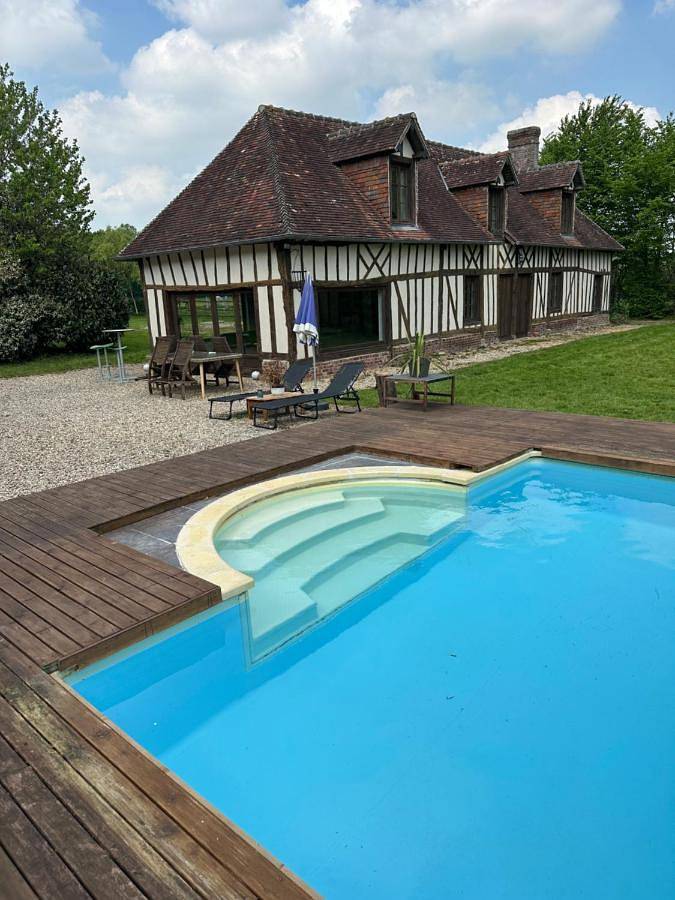 Location de vacances pour 10 personnes, avec piscine ainsi que vue et jardin, animaux acceptés dans Mesnil-en-Ouche - 3