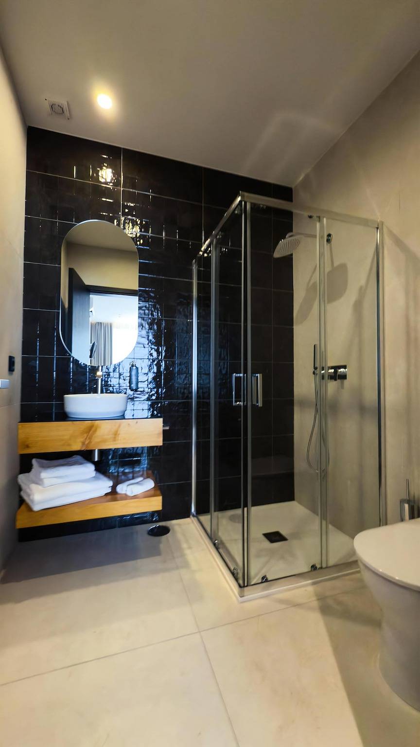 Entire apartment, Gaveto de Lisboa - Double Room 6 in São Miguel Island, Ponta Delgada