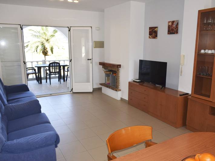 Ferienwohnung für 5 Personen, mit Terrasse und Garten sowie Pool in Oliva - 4