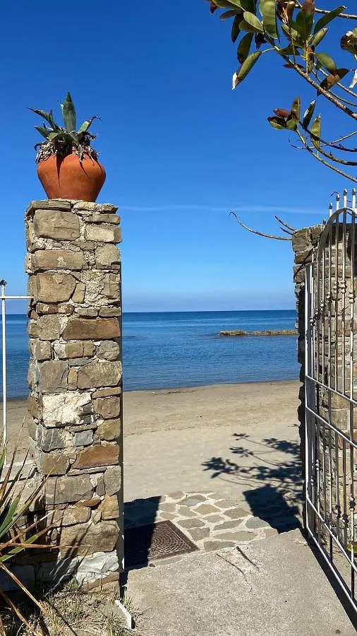 Casa vacanza per 4 persone, con panorama e terrazza nonché giardino - 1