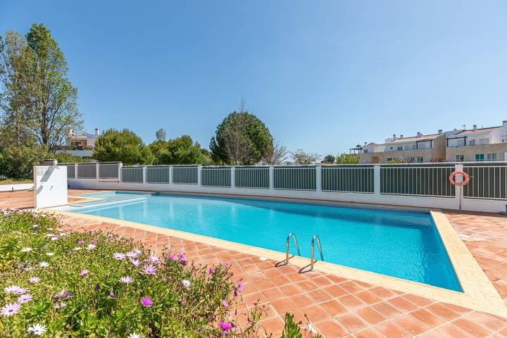 Gîte pour 4 personnes, avec balcon et piscine à Santa Luzia - 2