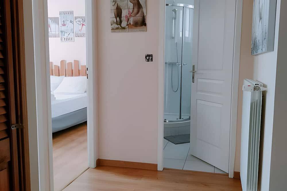 Cottage 'Gite Notre Désir' with Mountain View, Private Terrace and Wi-Fi in Abriès-Ristolas, Queyras