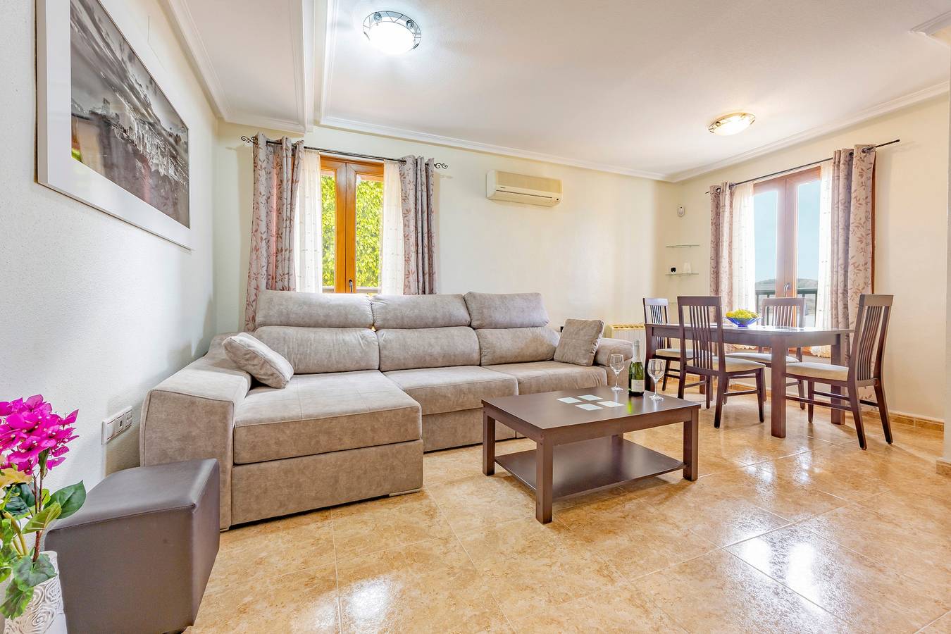 Casa de vacaciones 'Adosado En Finestrat' con vistas a la montaña, Wi-Fi y aire acondicionado in Finestrat, Costa Blanca