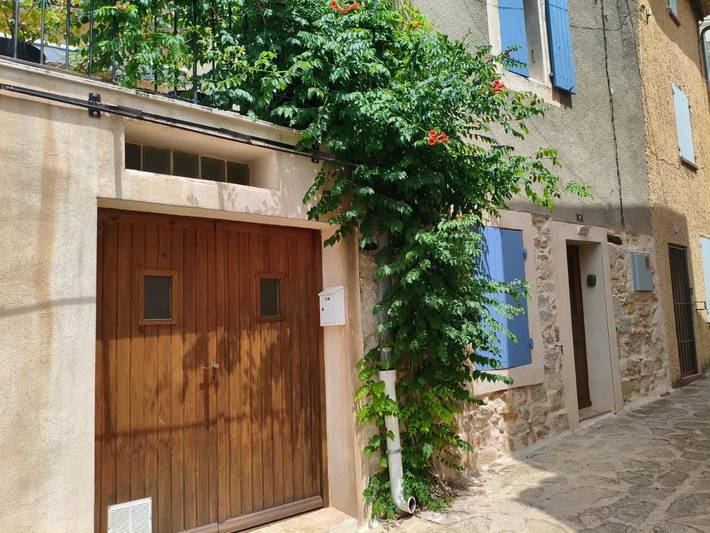 Location de vacances pour 3 personnes, avec vue et piscine à Bédoin - 2