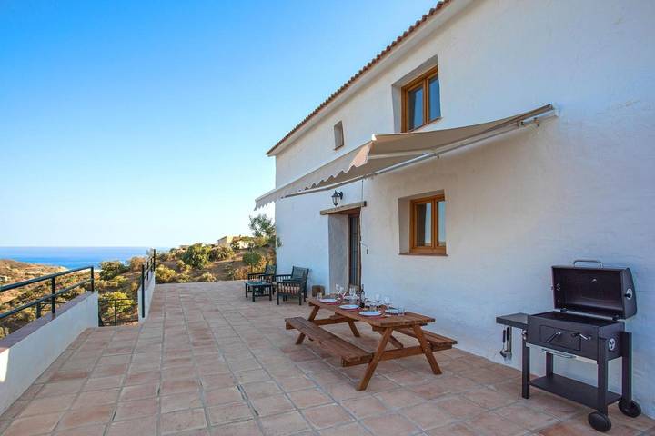 Chalet für 5 Personen, mit Terrasse und Ausblick in Malaga