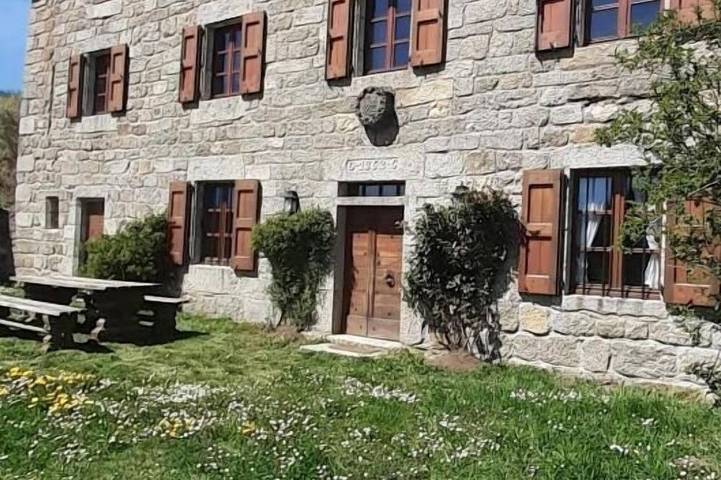 Location de vacances pour 6 personnes, animaux acceptés dans Arzenc-d'Apcher