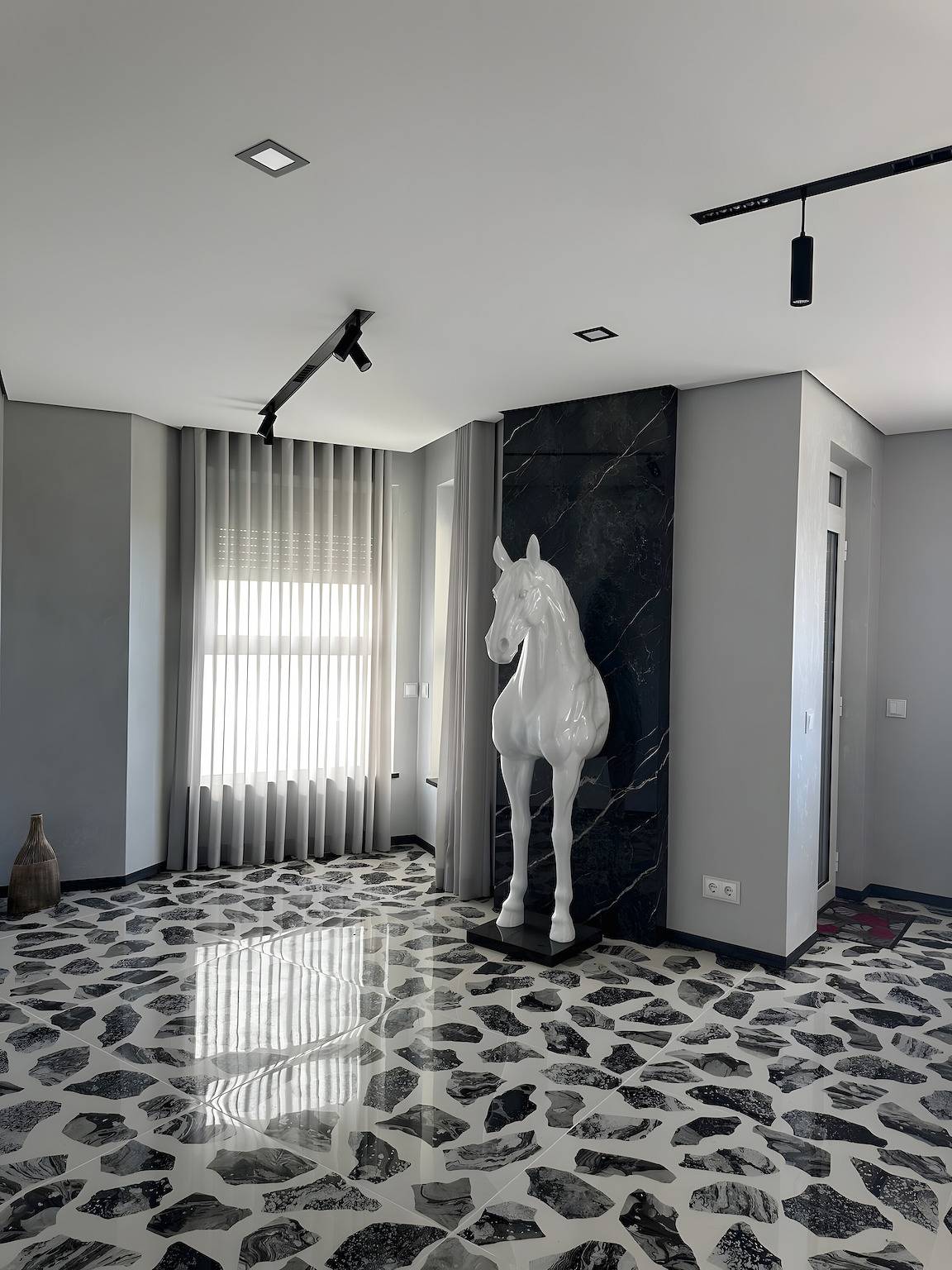 Ολόκληρο το διαμέρισμα, Apartment 'Camões Vista Mar 10 D' with Sea View, Wi-Fi and Air Conditioning in Armação de Pêra (costa), Faro District