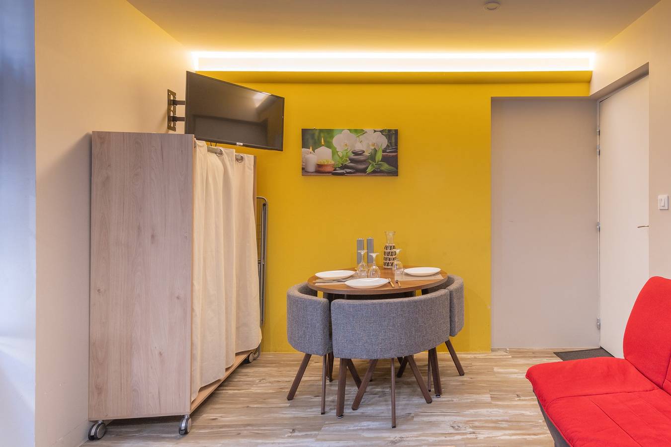 Ganze Wohnung, Appartement '105 - T2 Cosy' mit Wlan und Klimaanlage in Bourg-Saint-Andéol, Privas