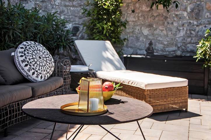 Villa für 10 Personen, mit Balkon und Terrasse sowie Garten und Ausblick in Rovinj