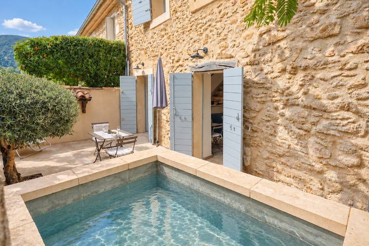 Location de vacances pour 4 personnes à Oppède