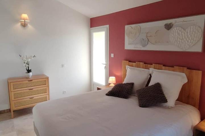 Location de vacances pour 5 personnes, avec piscine ainsi que jardin et balcon à Beaumont-du-Ventoux - 3