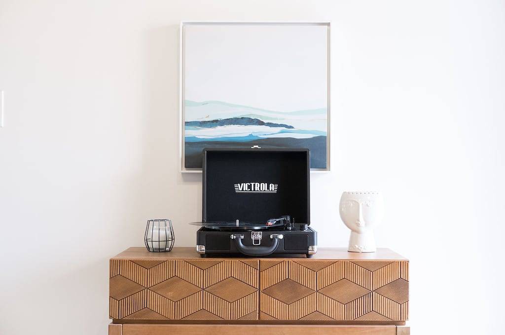 Ganze Wohnung, Modern Themed 3 Bedroom Apartment with-in Walking Distance of Downtown Jc in Johnson City, Blue Ridge Mountains