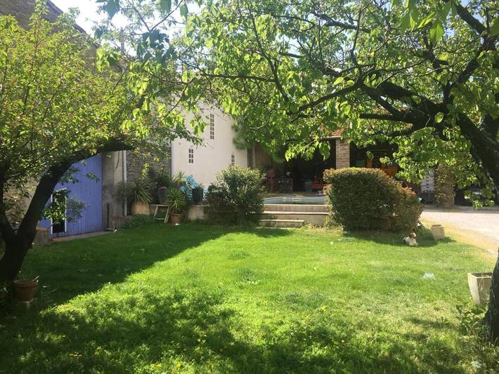 Gîte pour 8 personnes, avec jardin et piscine à Olonzac - 2