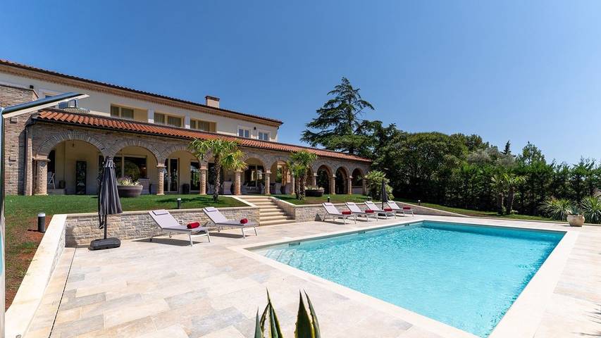 Ferienhaus mit Meerblick für 10 Personen, mit Garten und Pool sowie Balkon in Poreč - 2