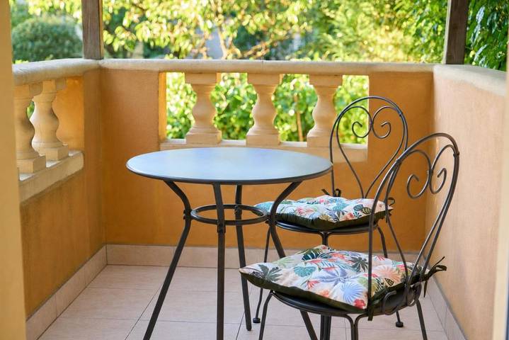Location de vacances pour 8 personnes, avec terrasse et jardin à Brunoy - 2