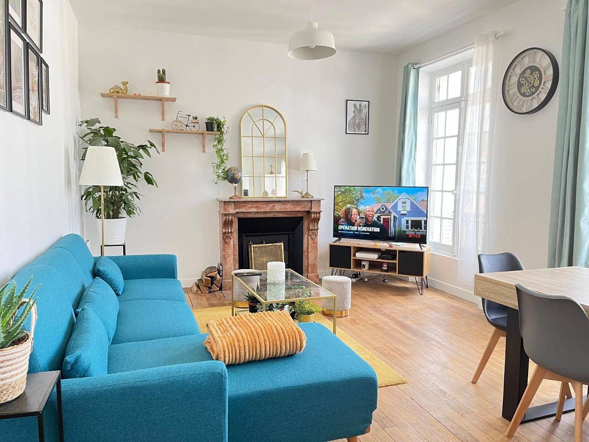 Appartement entier, Appartements en hyper Centre de Vendôme in Vendôme, Vallée de la Loire