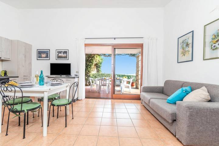Gîte pour 6 personnes, avec vue sur l’océan et terrasse, adapté aux familles à Cannigione - 4