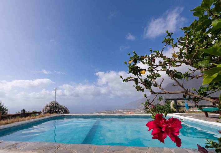 Apartmenthotel for 6 people, with pool and balcony as well as garden, child-friendly - 1