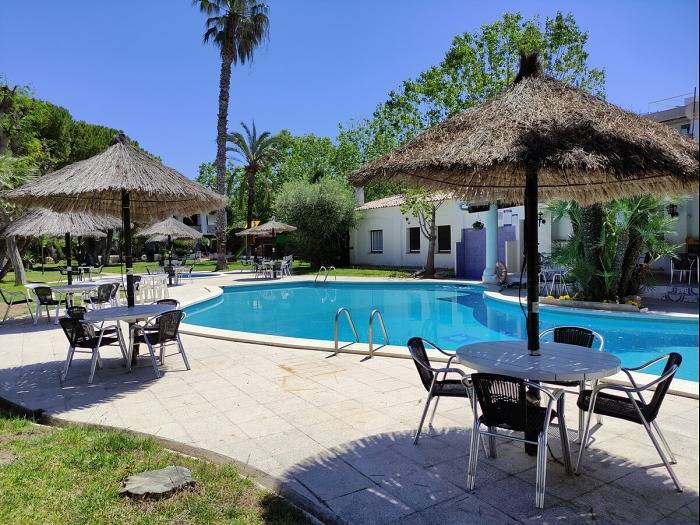 Location de vacances pour 6 personnes, avec jardin ainsi que piscine et balcon dans Platja de Calafell - 2